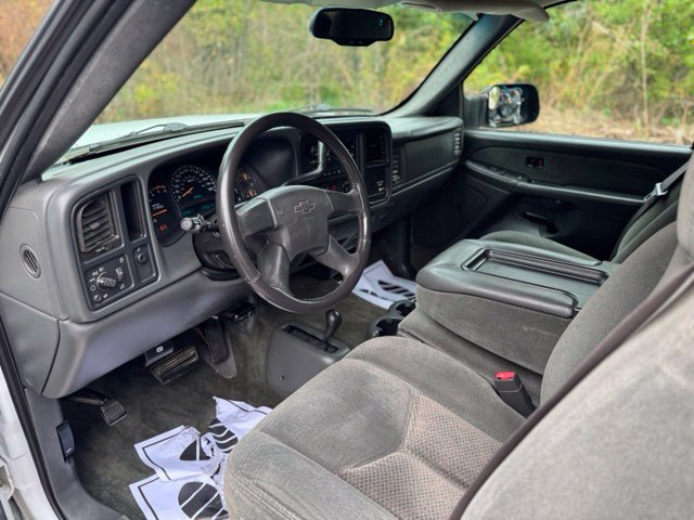 Used 2003 Chevrolet Silverado 2500 LS AWD/4WD image 9