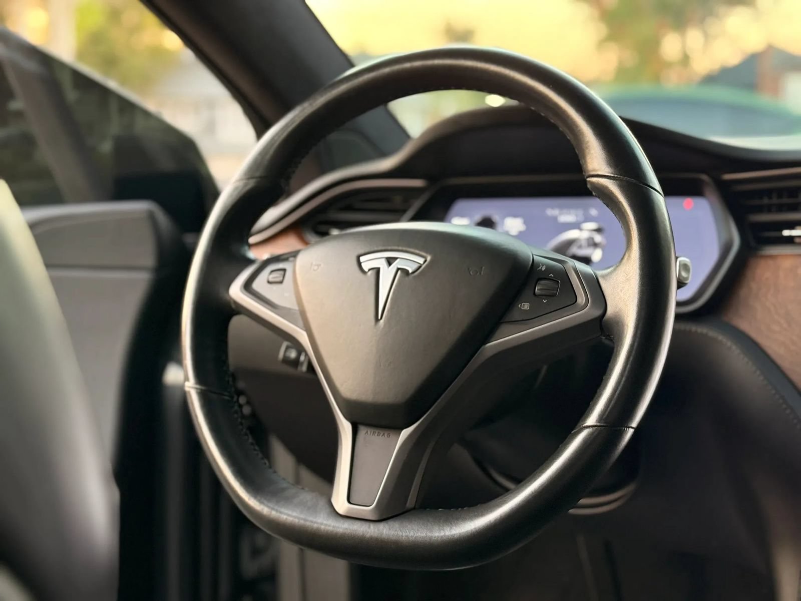 Used 2018 Tesla Model X 100D AWD/4WD image 16