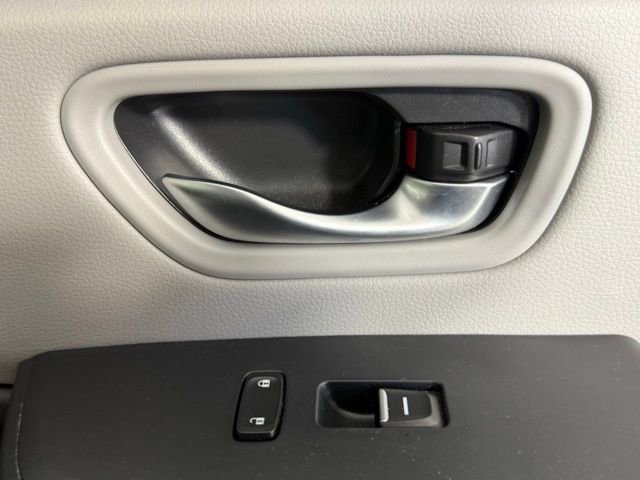 Used 2025 Honda Pilot Touring image 38