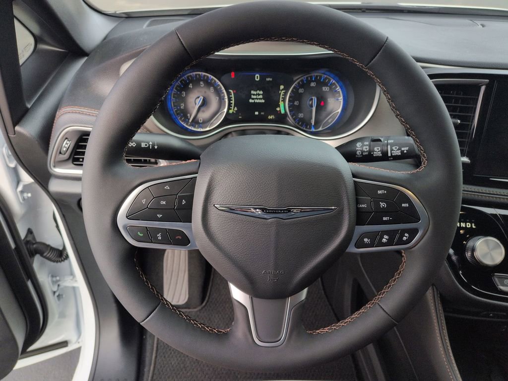 New 2026 Chrysler Pacifica Pinnacle w/ Trailer Tow Group image 14