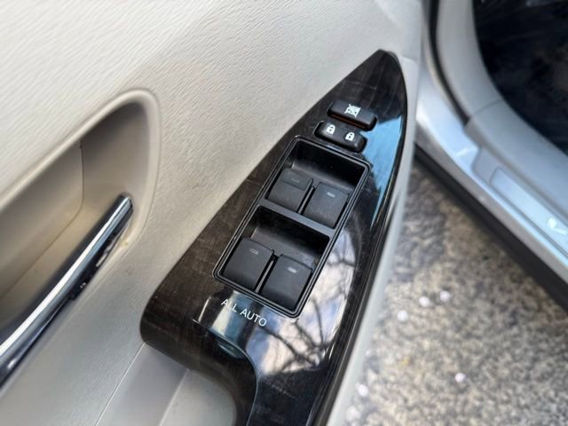 Used 2013 Toyota Venza LE w/ LE Convenience Pkg AWD/4WD image 23