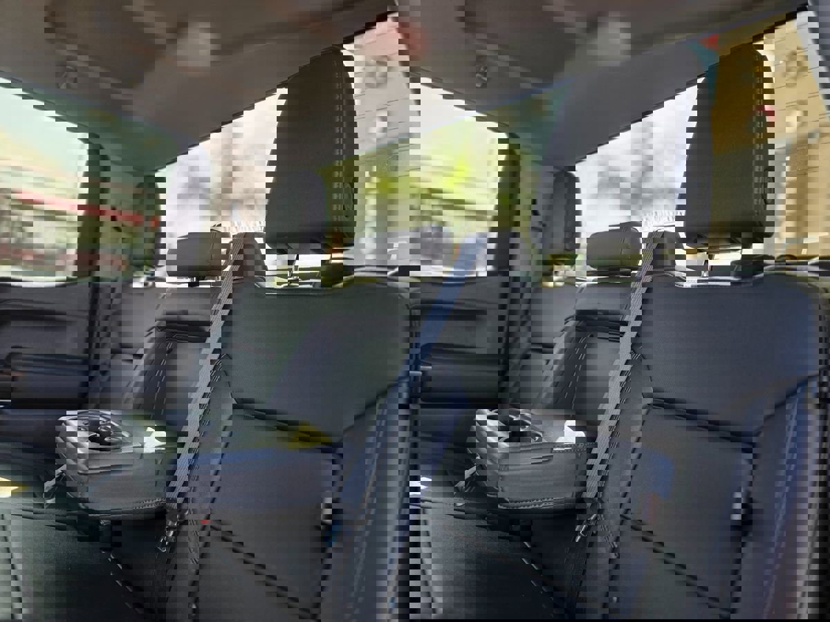 Used 2021 GMC Sierra 1500 SLT image 26