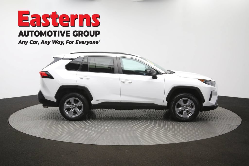 Used 2022 Toyota RAV4 LE AWD/4WD image 46