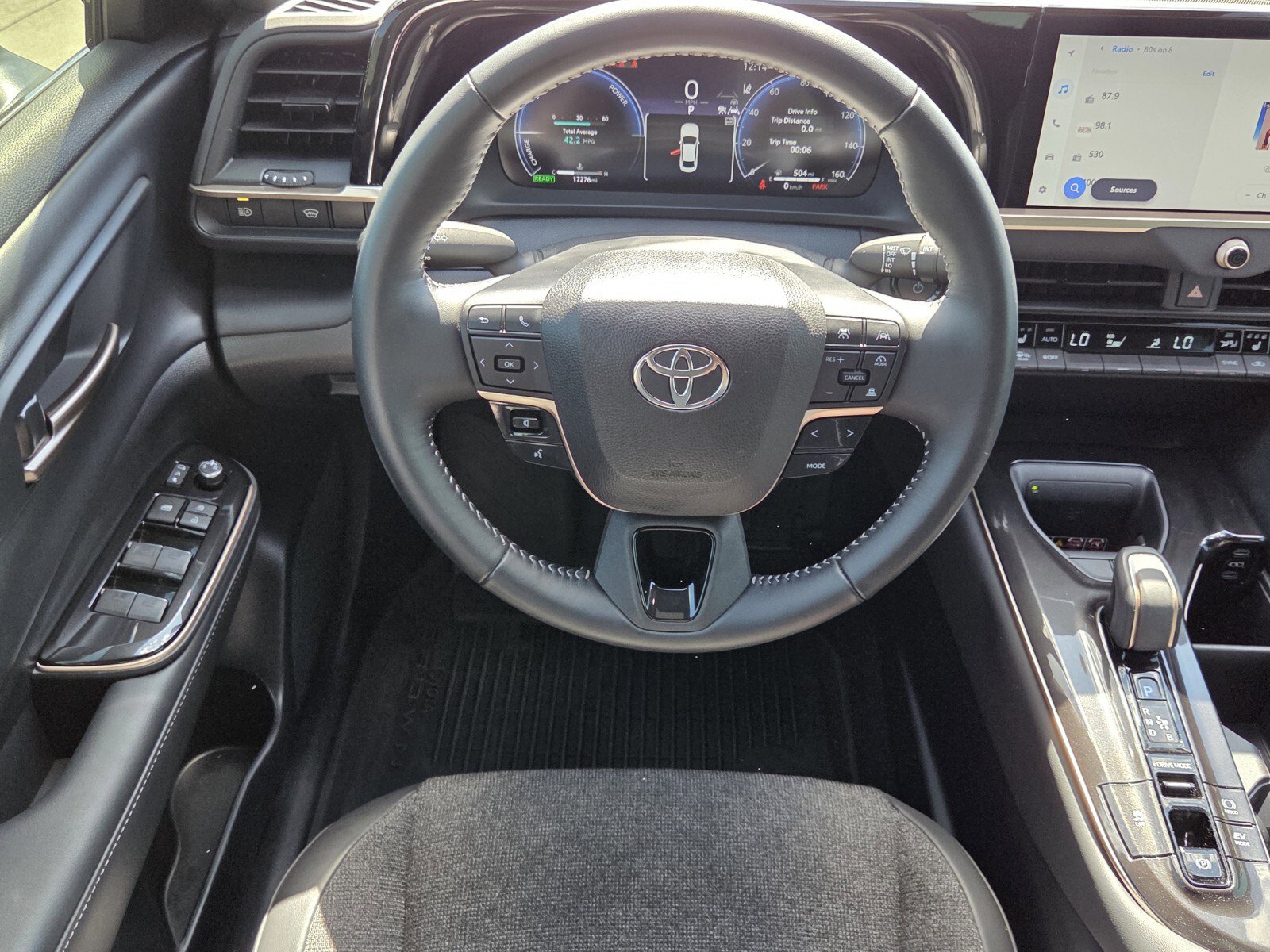 Used 2024 Toyota Crown XLE image 6