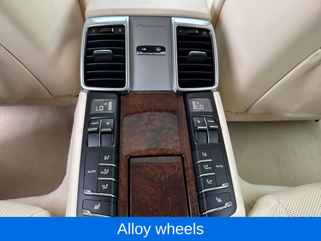 Used 2010 Porsche Panamera S RWD image 17
