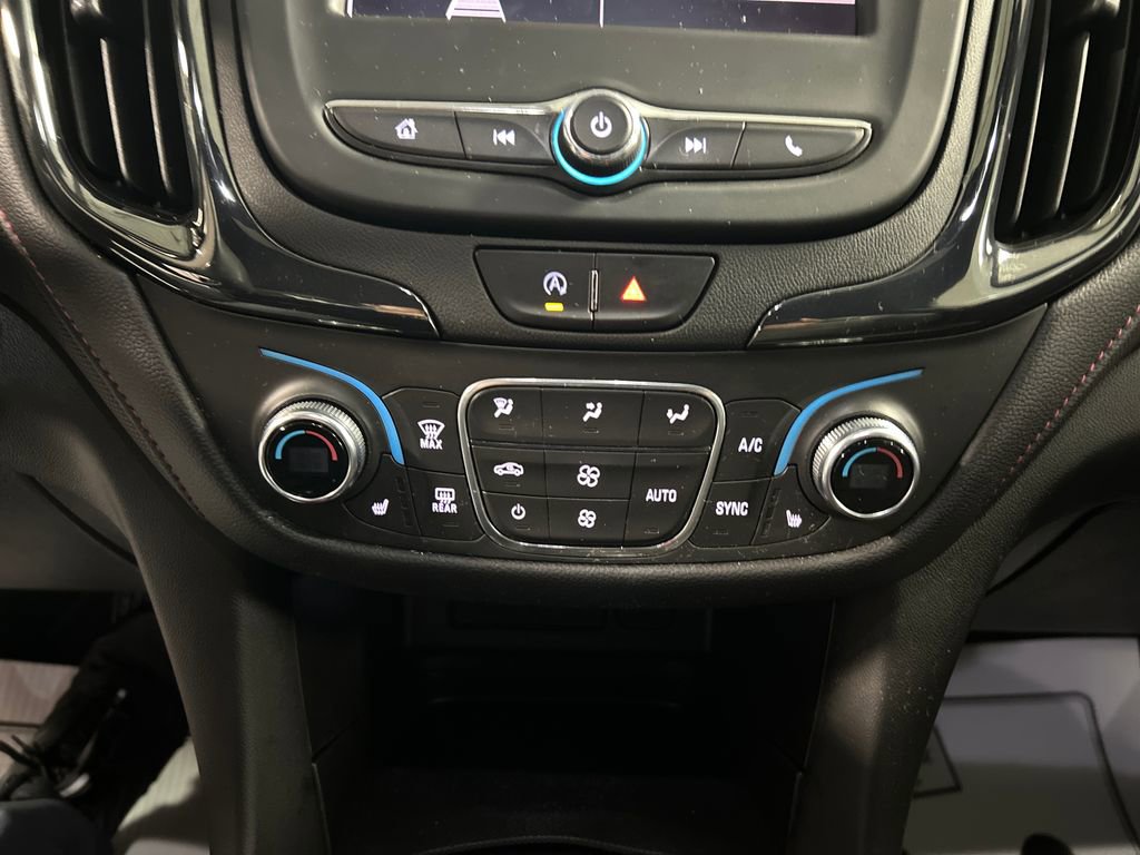 Used 2022 Chevrolet Equinox RS AWD/4WD image 19