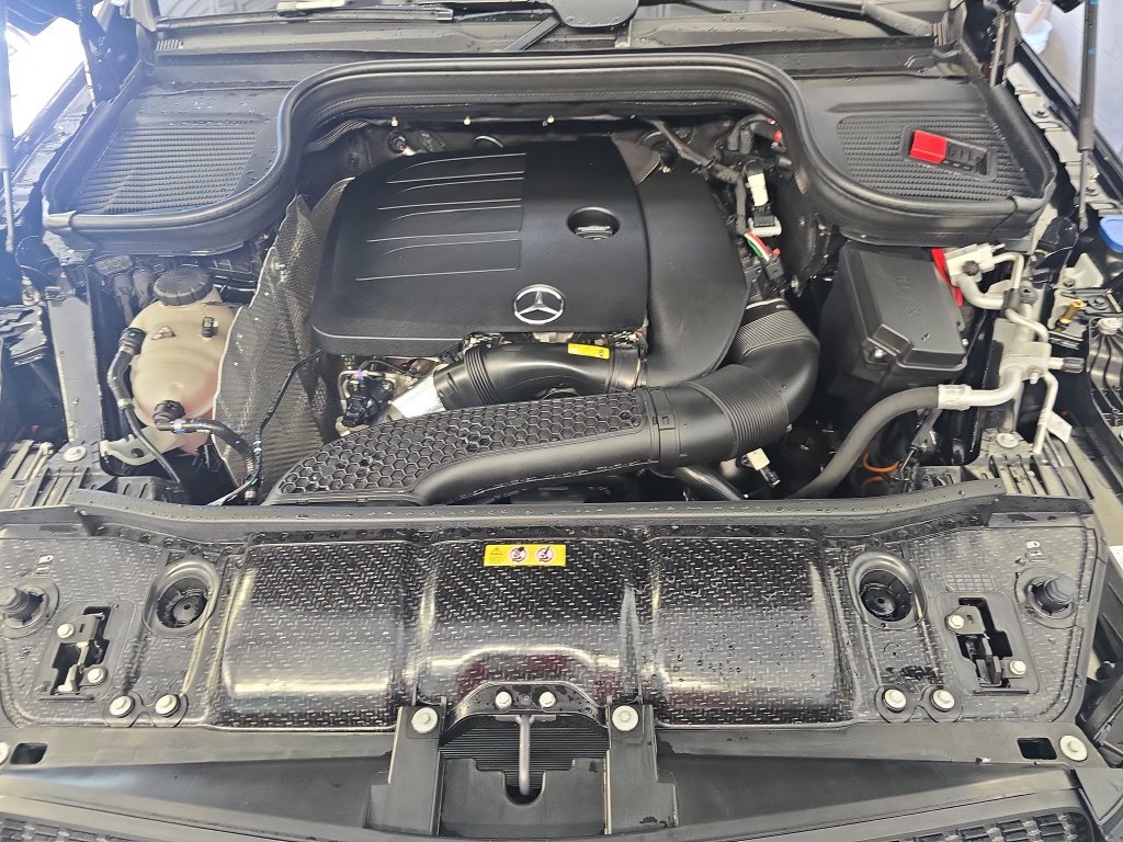 Used 2023 Mercedes-Benz GLE 350 w/ AMG Line Exterior image 35