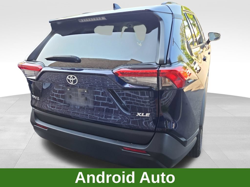 Used 2023 Toyota RAV4 XLE FWD image 5