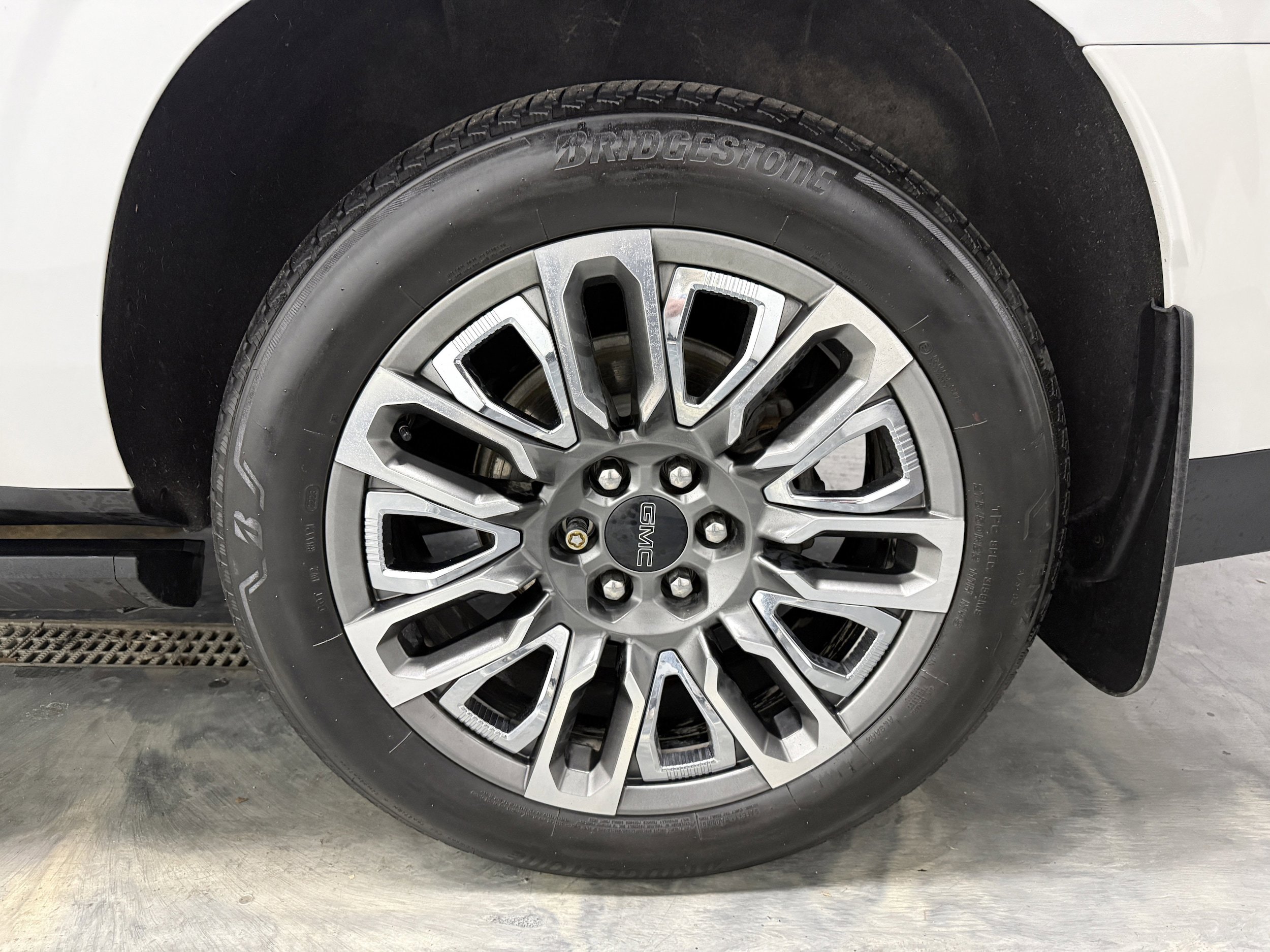 Used 2023 GMC Yukon XL Denali Ultimate w/ LPO, Floor Liner Package image 35