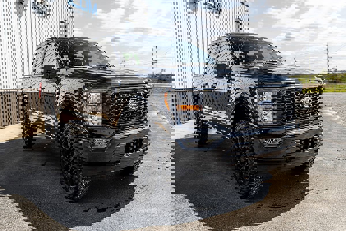 Used 2023 Ford F150 XLT image 5
