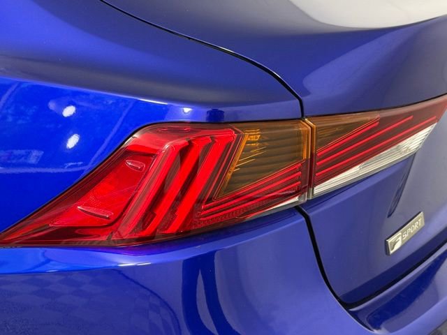 Used 2019 Lexus IS 300 F Sport w/ F Sport Package AWD/4WD image 9