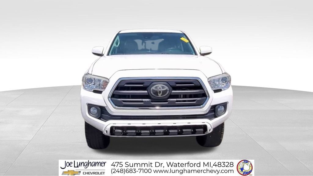 Used 2019 Toyota Tacoma SR5 RWD image 3