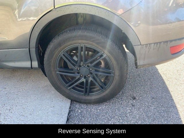 Used 2015 Ford Escape SE w/ Equipment Group 201A image 11