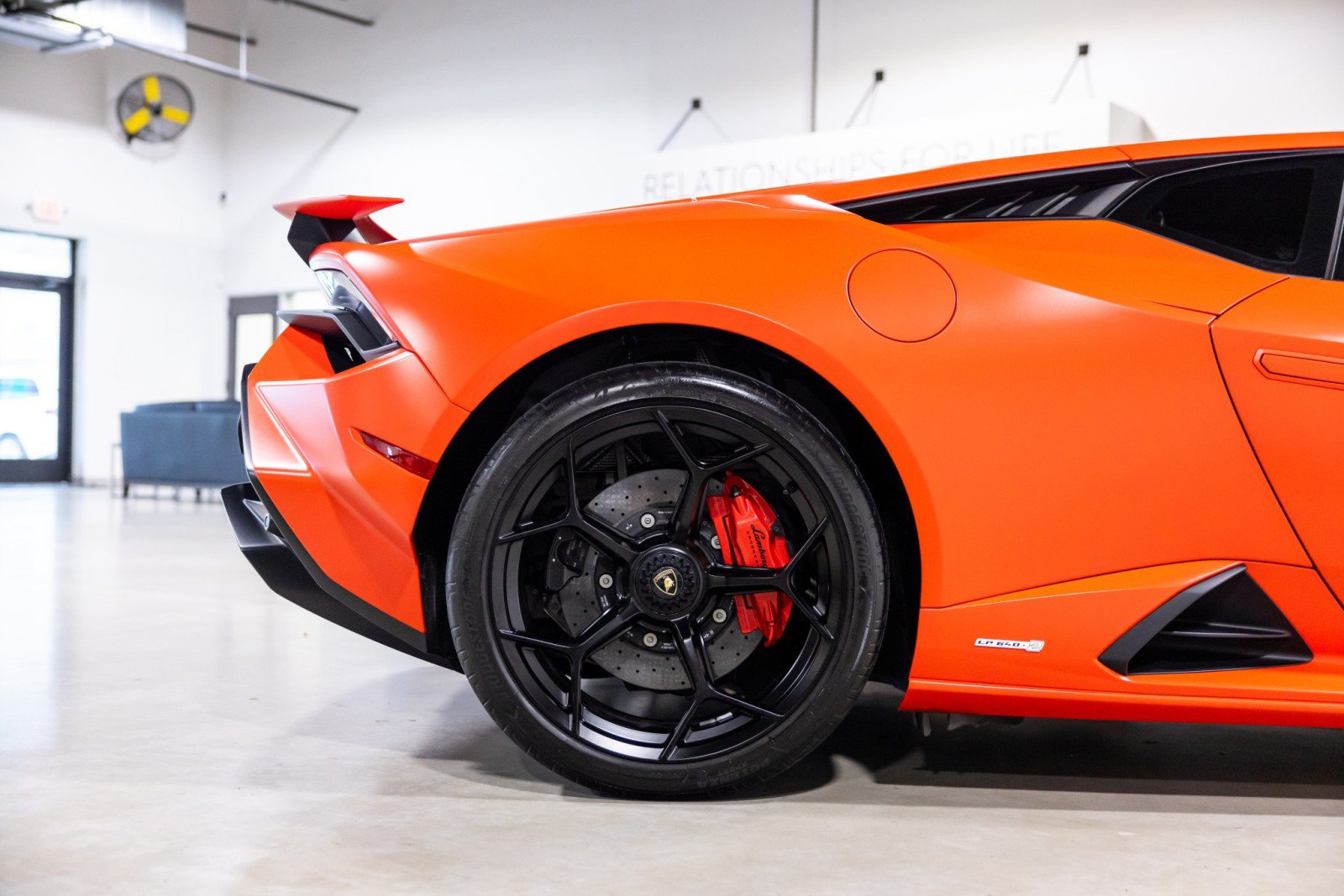 Used 2023 Lamborghini Huracan Tecnica RWD image 27