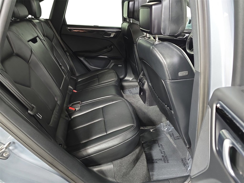 Used 2024 Porsche Macan image 26