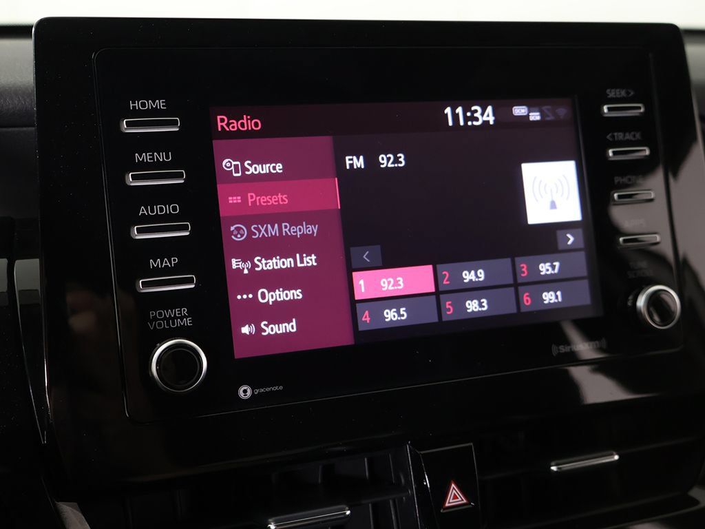 Used 2022 Toyota Camry SE FWD image 40