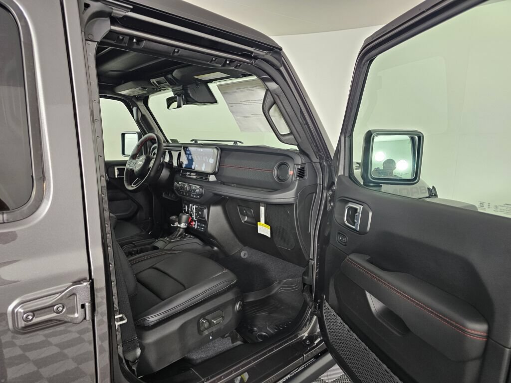 New 2026 Jeep Wrangler Unlimited Rubicon 392 w/ Quick Order Package 27X Moab AWD/4WD image 36