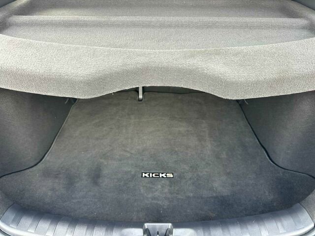 Used 2024 Nissan Kicks SV FWD image 18