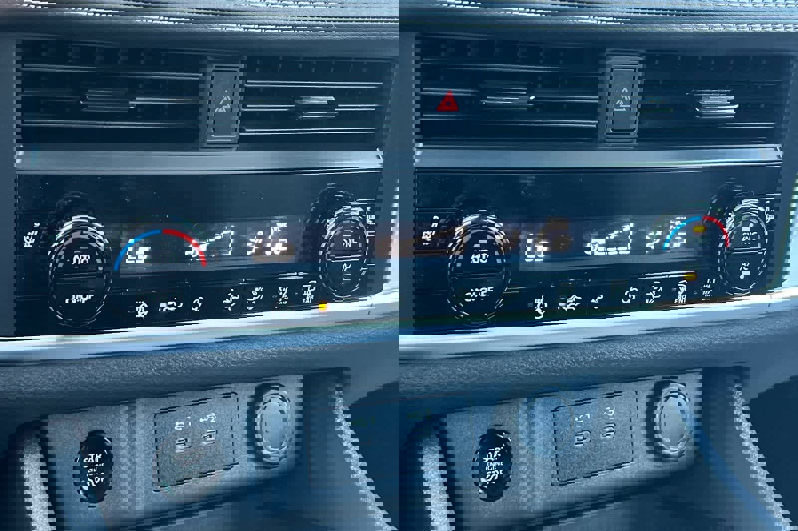 New 2026 Nissan Rogue SV image 24