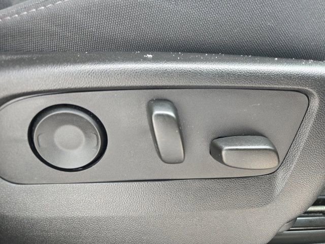 Used 2023 GMC Yukon SLE w/ Gmc Pro Safety Plus Package image 51