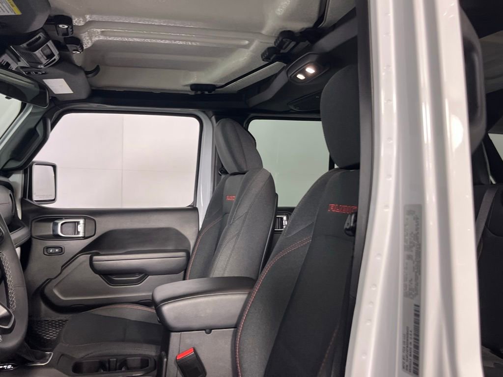 Used 2025 Jeep Wrangler Unlimited Rubicon image 25