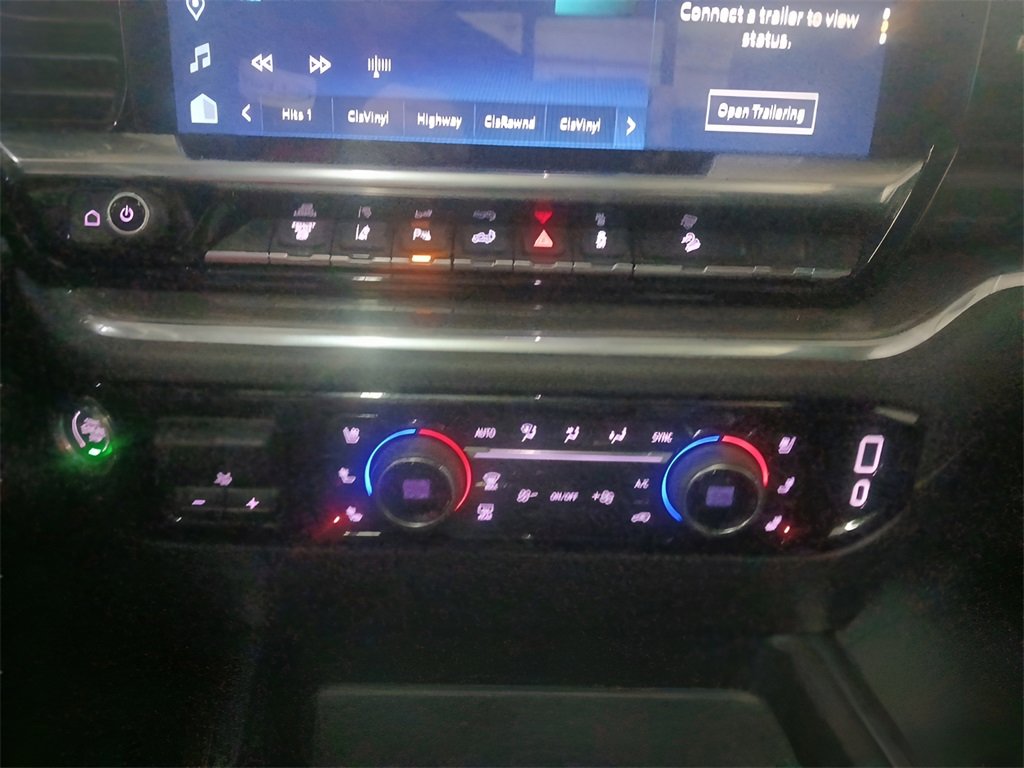 Used 2024 Chevrolet Silverado 2500 High Country w/ High Country Premium Package image 12