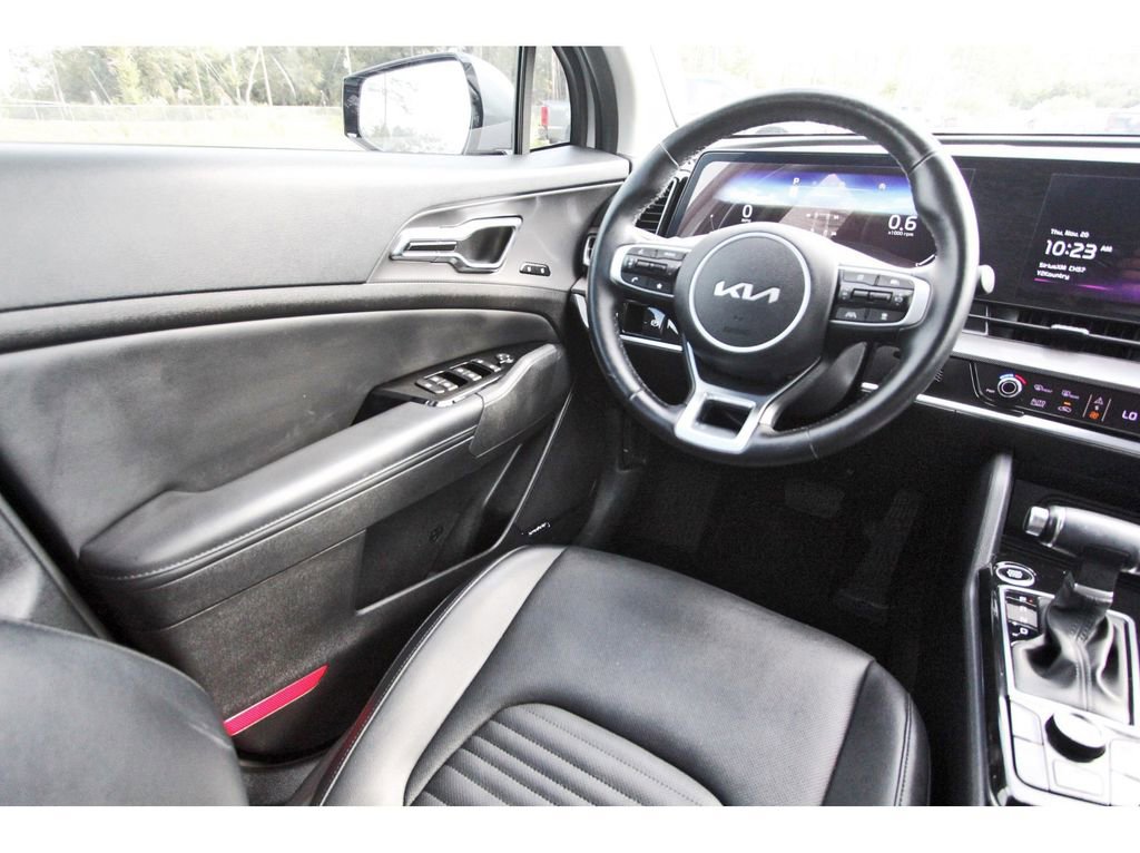 Used 2023 Kia Sportage SX image 11
