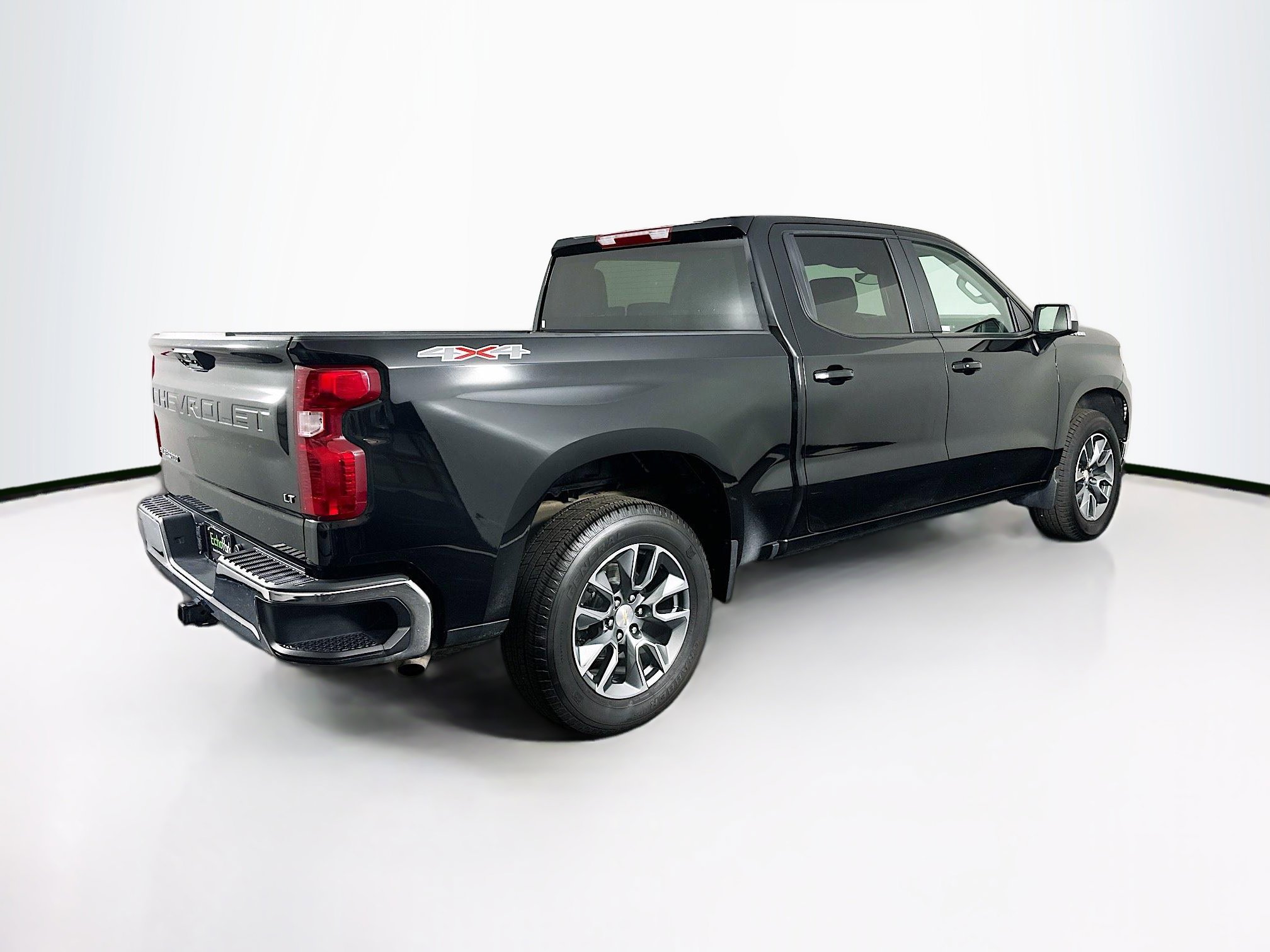 Used 2024 Chevrolet Silverado 1500 LT image 9