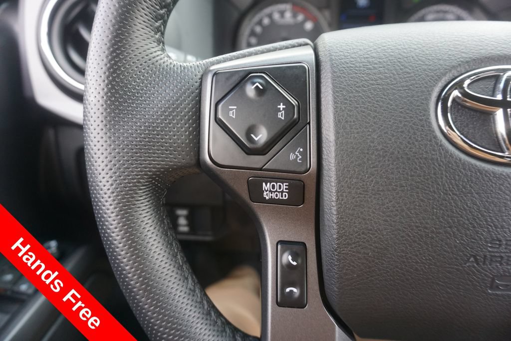 Certified 2023 Toyota Tacoma TRD Off-Road w/ Advanced Technology Package AWD/4WD image 4