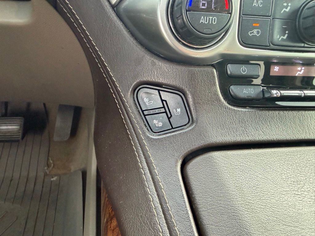 Used 2018 Chevrolet Tahoe Premier RWD image 24