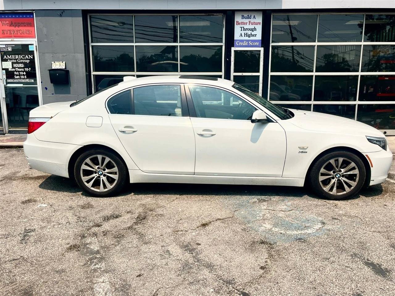 Used 2010 BMW 535i xDrive Sedan AWD/4WD image 15