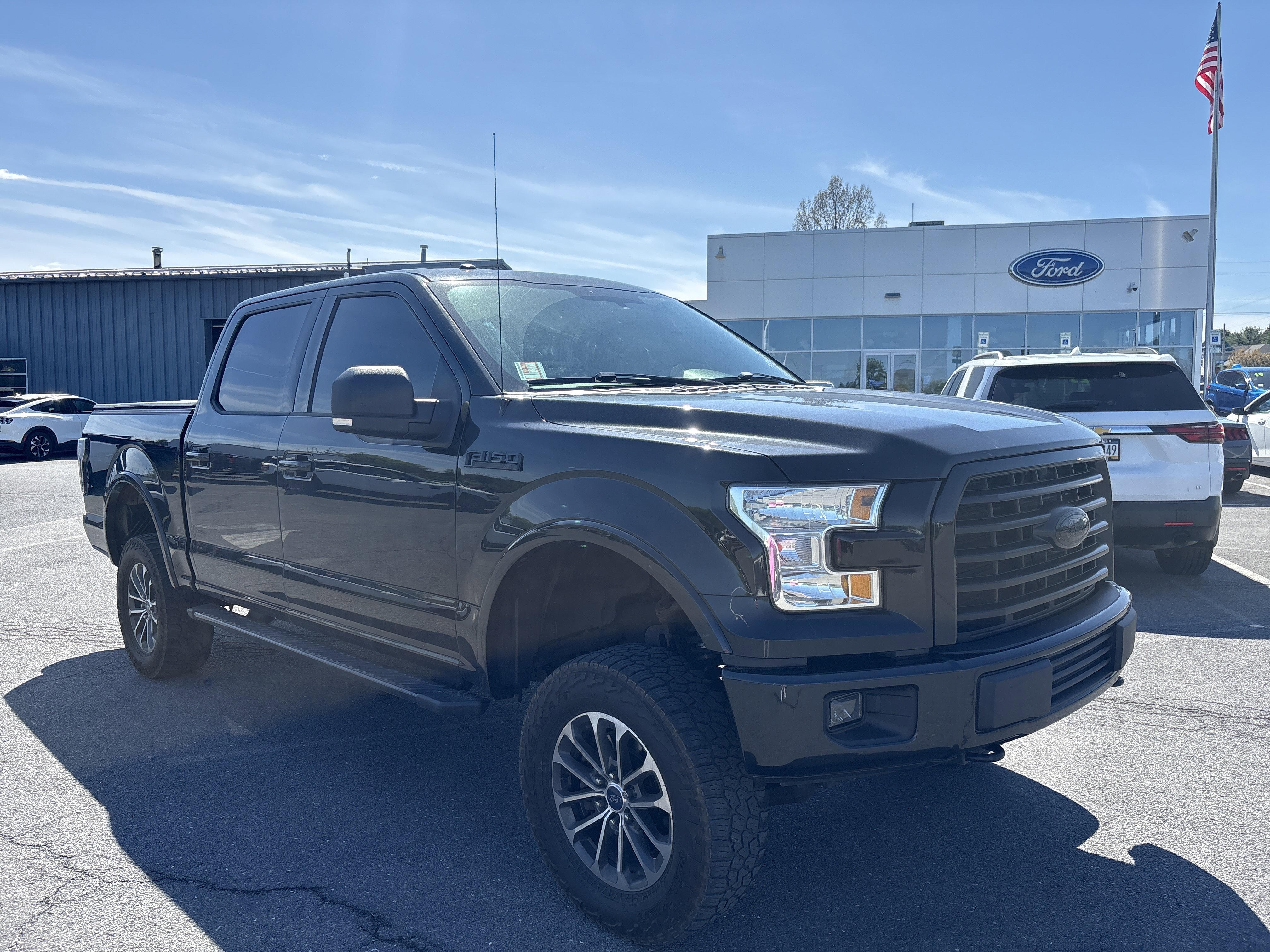 Used 2015 Ford F150 XLT w/ Equipment Group 302A Luxury AWD/4WD image 9