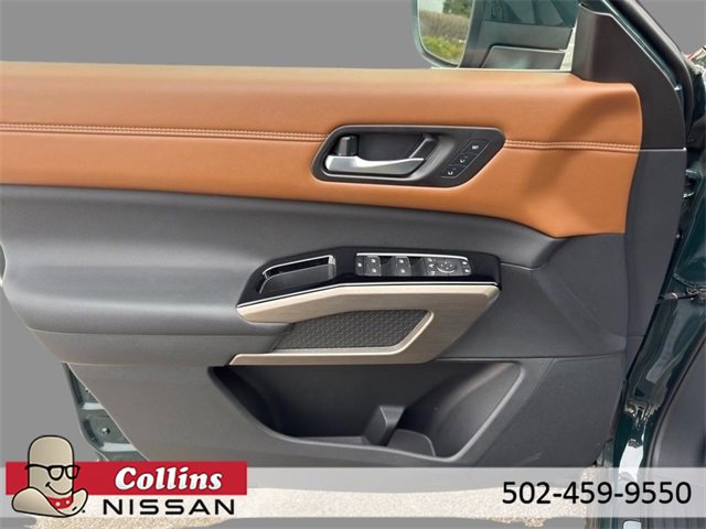 Certified 2024 Nissan Pathfinder Platinum image 16