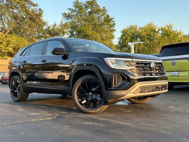 New 2026 Volkswagen Atlas Cross Sport SE image 4