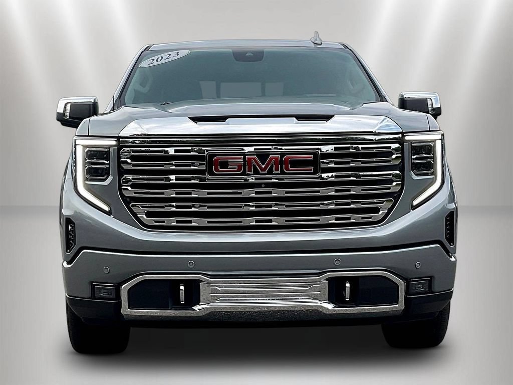 Used 2023 GMC Sierra 1500 Denali w/ Denali Reserve Package AWD/4WD image 2
