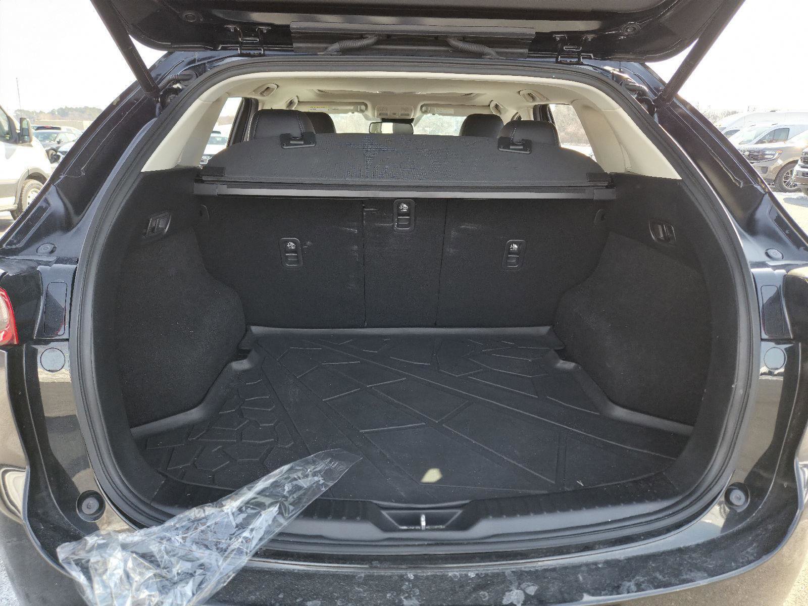 Used 2020 MAZDA CX-5 Touring image 25