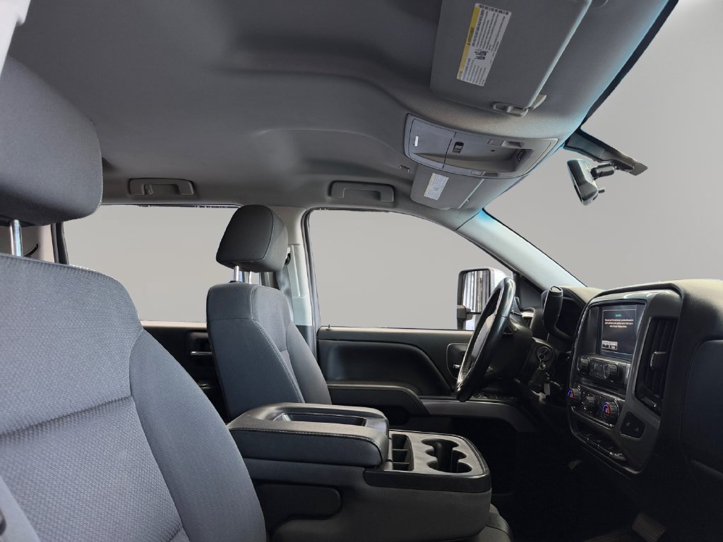 Used 2018 Chevrolet Silverado 1500 LT AWD/4WD image 15
