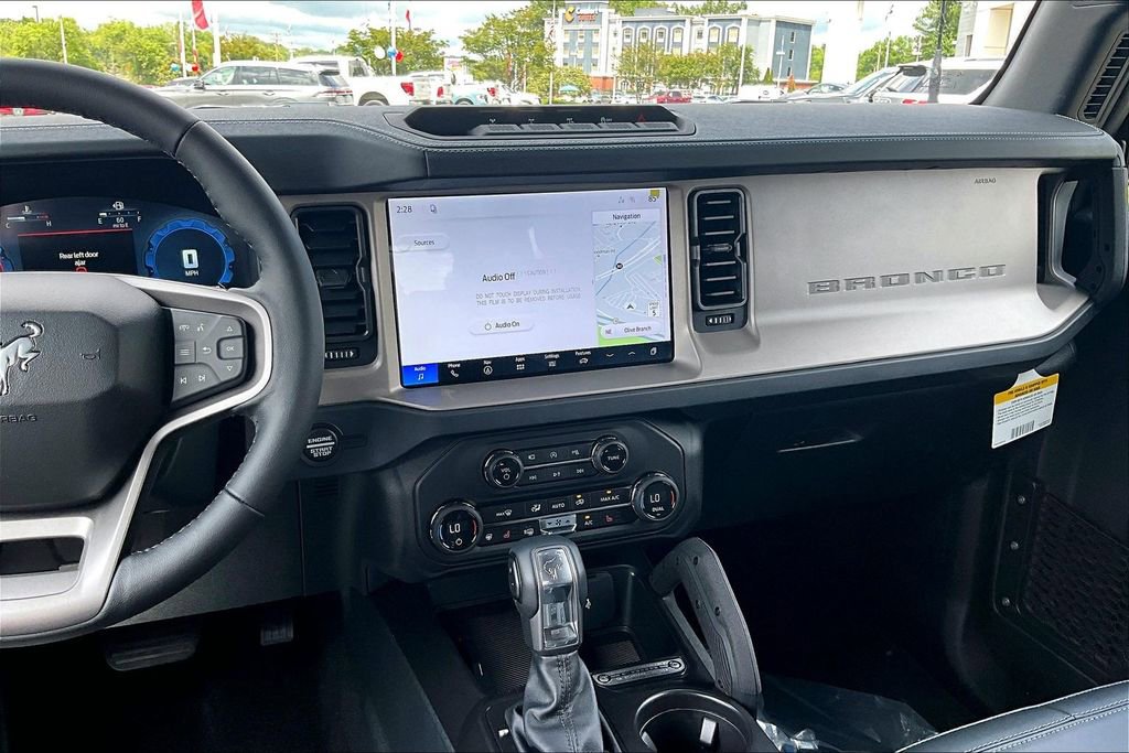 New 2026 Ford Bronco Outer Banks w/ Sasquatch Package AWD/4WD image 7