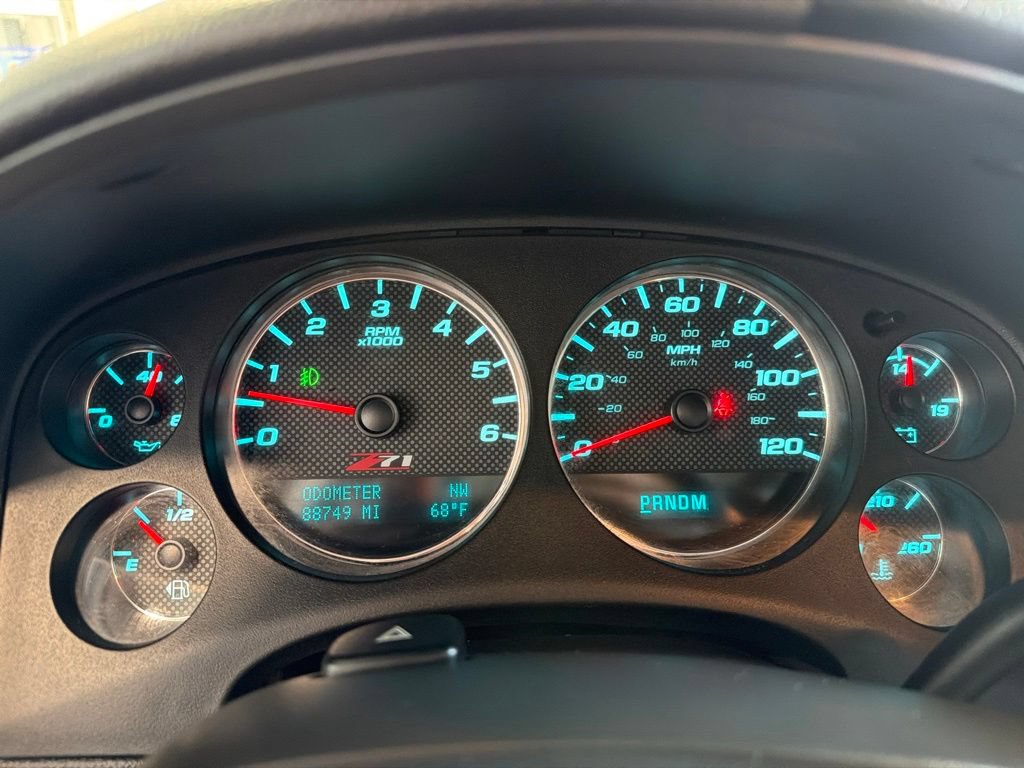 Used 2011 Chevrolet Suburban LT AWD/4WD image 12