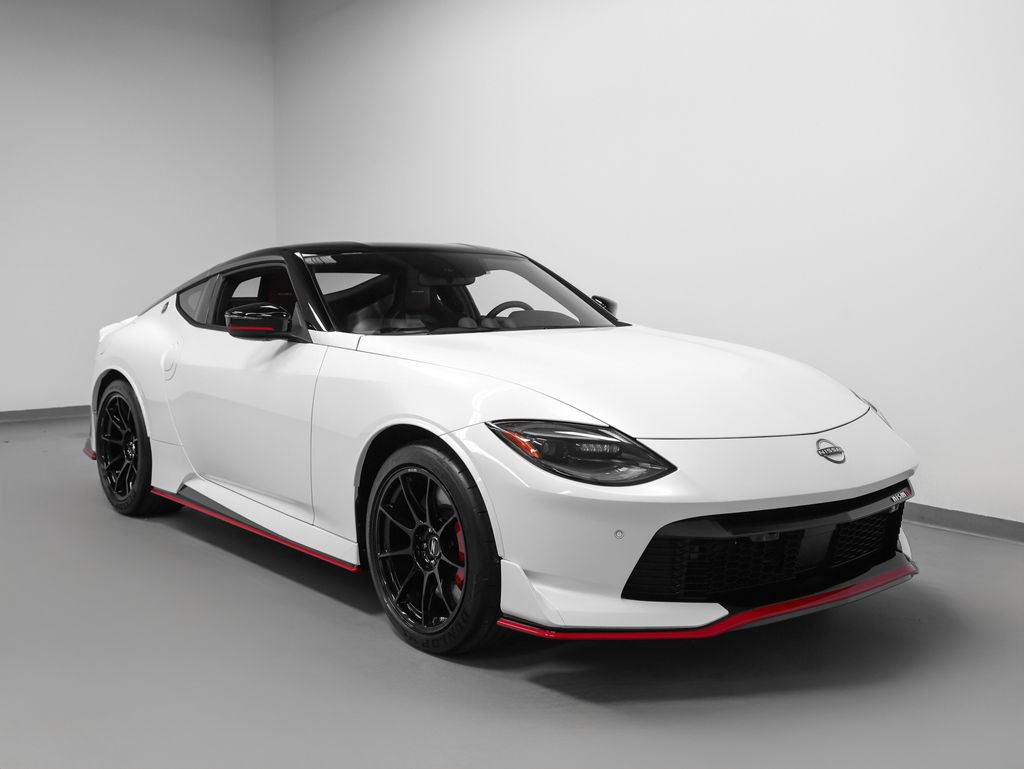 Used 2026 Nissan Z NISMO w/ Floor Mat Package RWD image 17