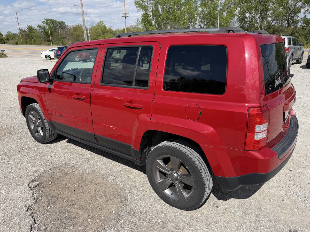 Used 2016 Jeep Patriot Sport w/ Power Value Group FWD image 4