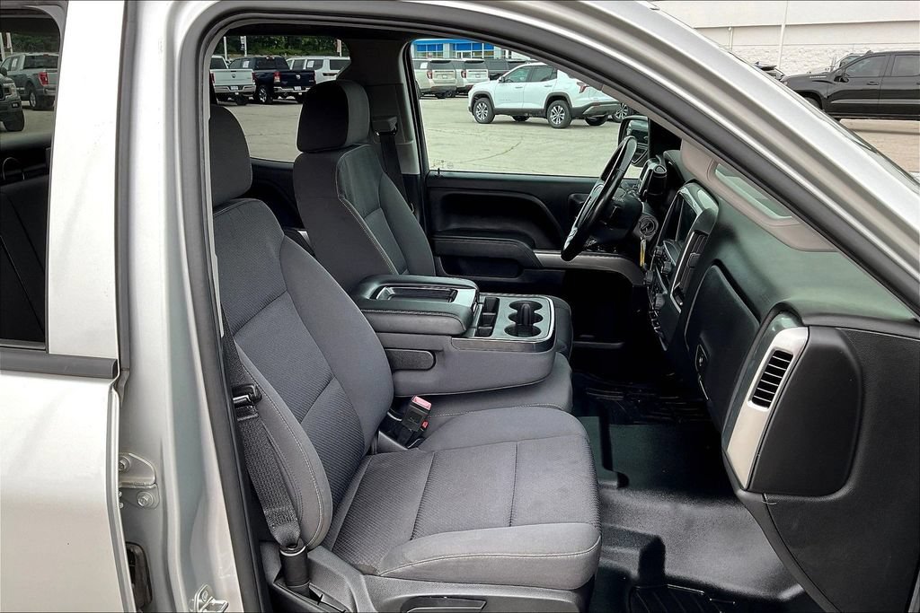 Used 2019 Chevrolet Silverado 1500 LT AWD/4WD image 15