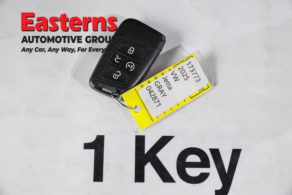 Used 2025 Volkswagen Jetta SE FWD image 24