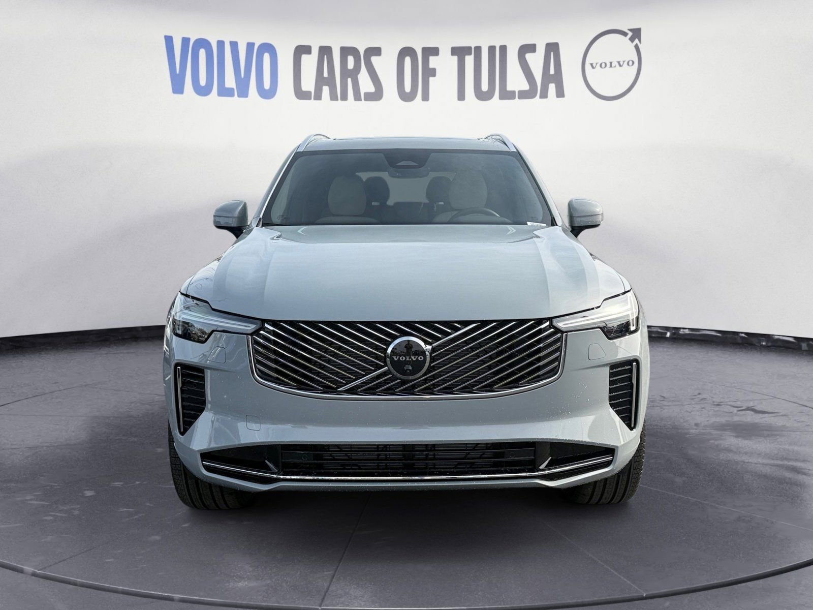 New 2026 Volvo XC90 B6 Plus w/ Protection Package Premier image 8