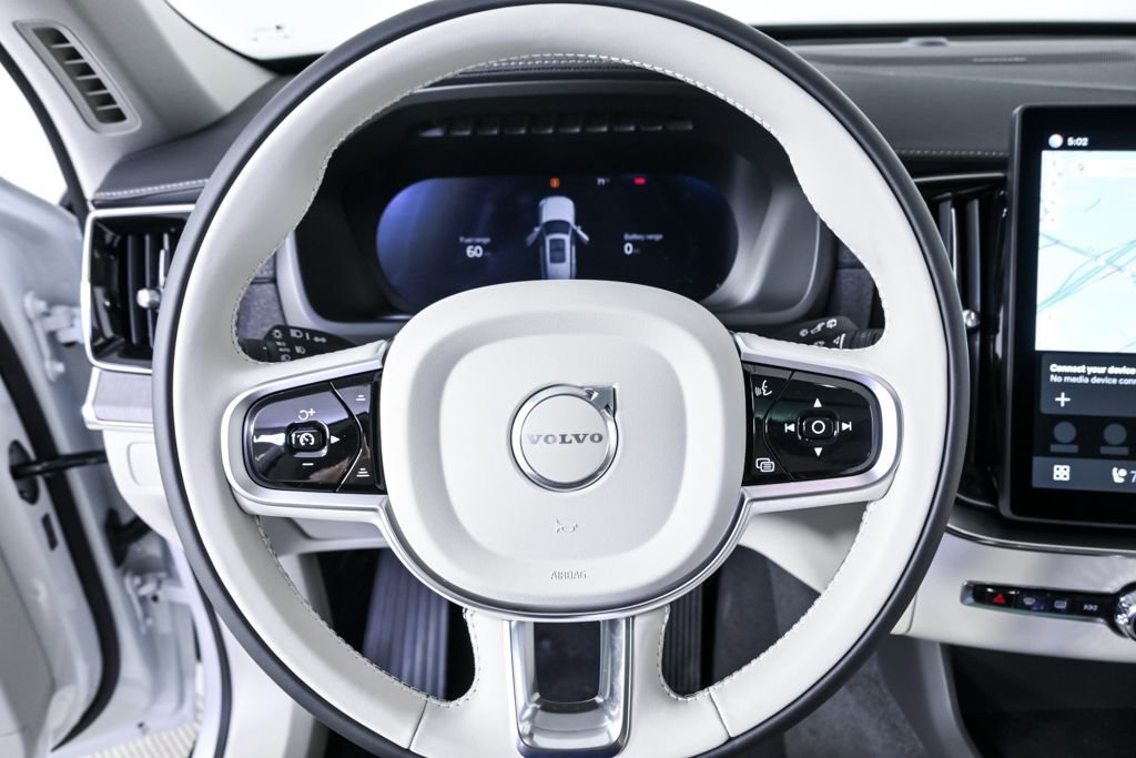 New 2026 Volvo XC90 T8 Ultra w/ Protection Package Premier image 9