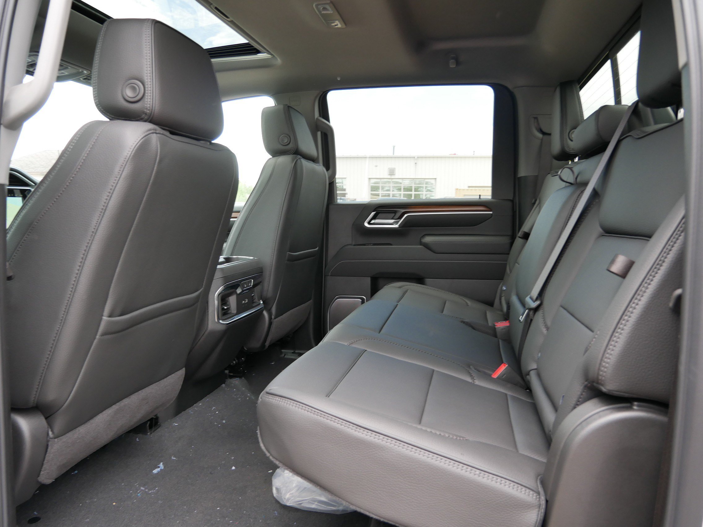 New 2026 GMC Sierra 3500 Denali w/ Denali Reserve Package AWD/4WD image 12