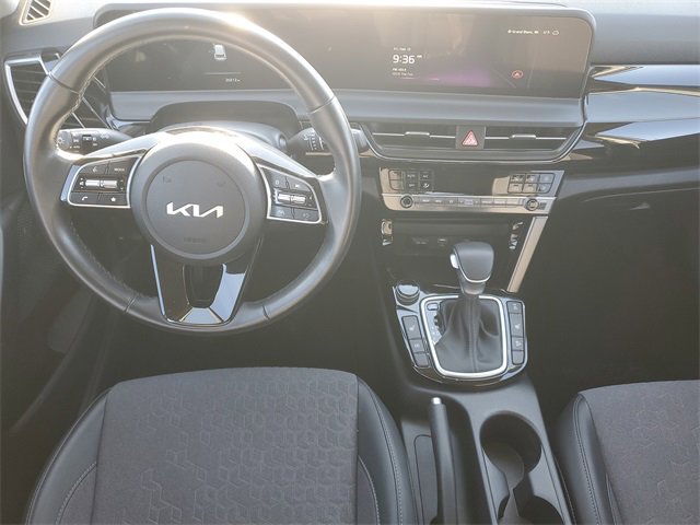 Certified 2025 Kia Seltos S image 11
