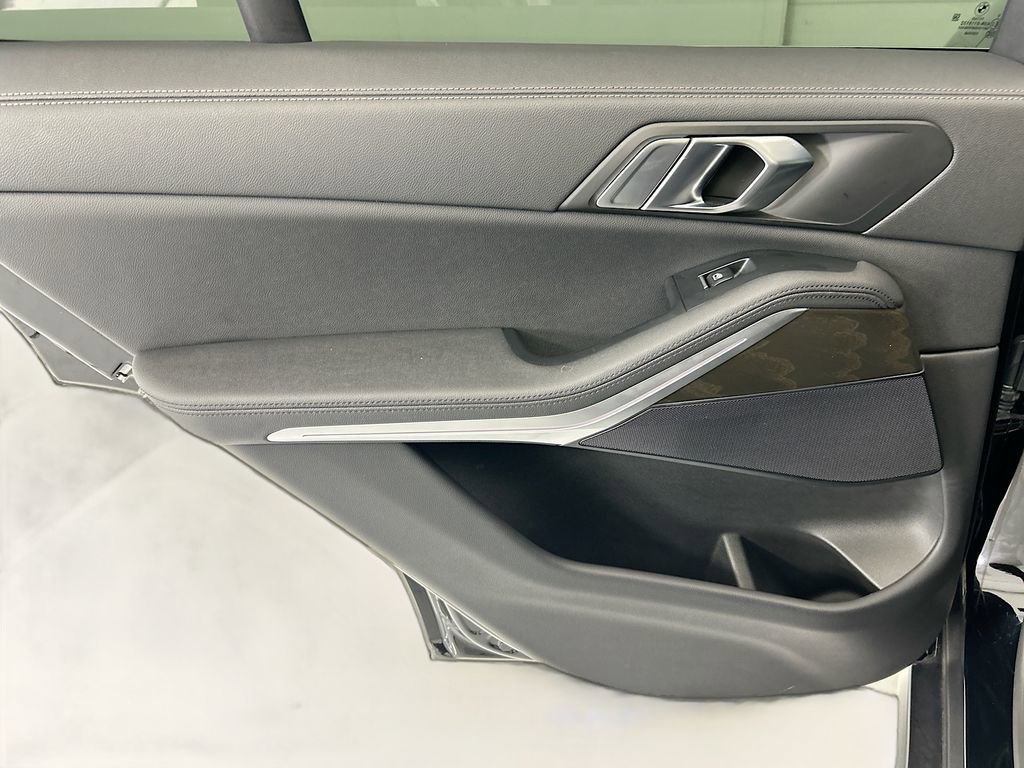 Certified 2022 BMW X5 sDrive40i w/ Climate Comfort Package image 25