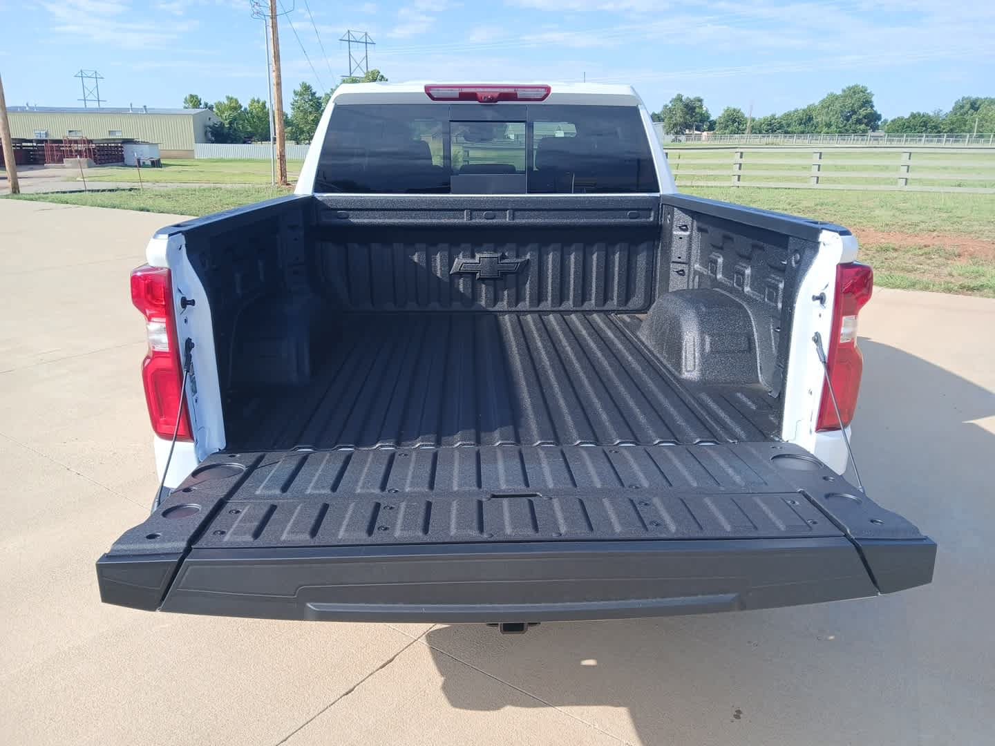 New 2026 Chevrolet Silverado 1500 High Country w/ High Country Premium Package AWD/4WD image 7