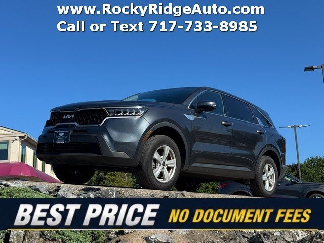 Used 2023 Kia Sorento LX AWD/4WD image 1